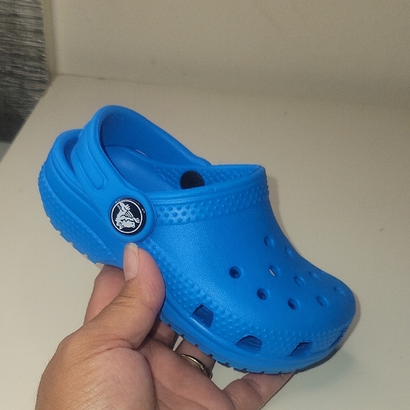CROCS Blue Sandals Lightweight Foam Design - Picture 8 of 8